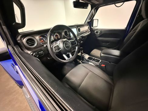 Used 2018 Jeep Wrangler Unlimited Sahara AWD/4WD image 58