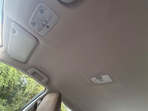 Used 2016 Toyota Corolla LE FWD image 16