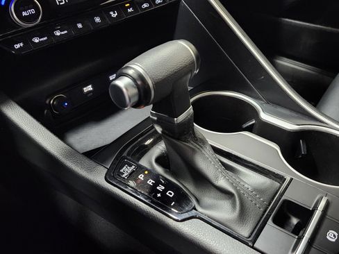 Used 2023 Kia K5 GT-Line image 31