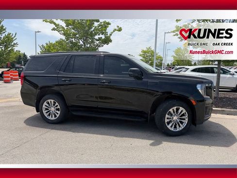 Used 2023 GMC Yukon SLT w/ SLT Premium Package AWD/4WD image 6