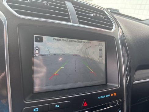 Used 2018 Ford Explorer Sport w/ Equipment Group 401A AWD/4WD image 13