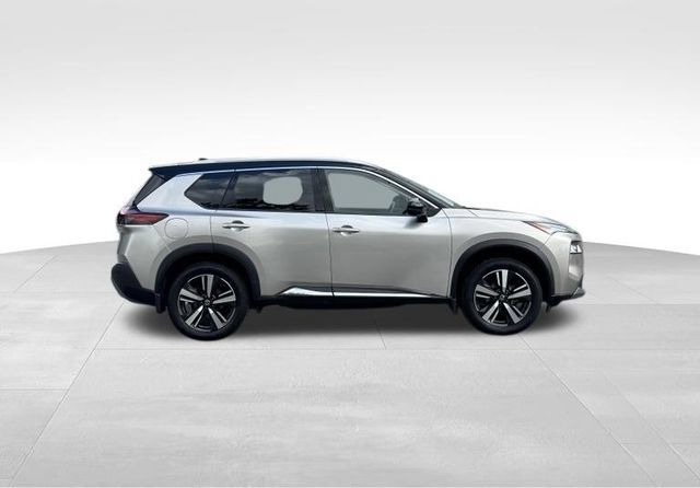 Used 2021 Nissan Rogue SL w/ Premium Package AWD/4WD image 2