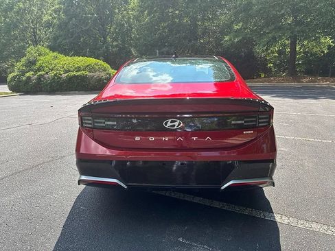 Used 2025 Hyundai Sonata Limited FWD image 5