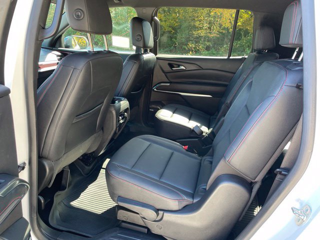 Used 2024 Chevrolet Traverse Z71 w/ Enhanced Driving Package AWD/4WD image 20