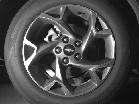 Used 2025 Chevrolet Trax LT w/ LT Convenience Package image 15