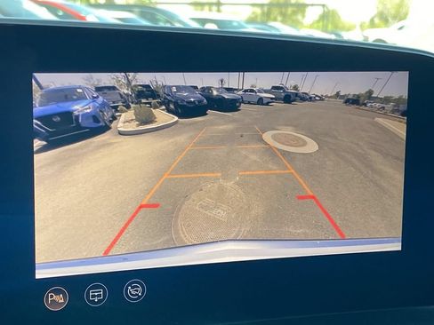 Used 2024 Cadillac Lyriq Tech RWD image 10