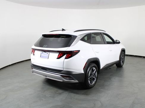 Used 2026 Hyundai Tucson SEL FWD image 16