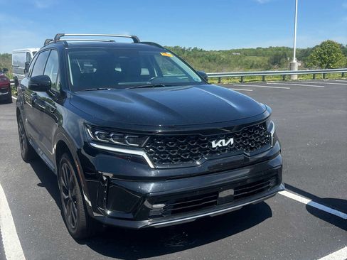 Used 2022 Kia Sorento SX AWD/4WD image 1
