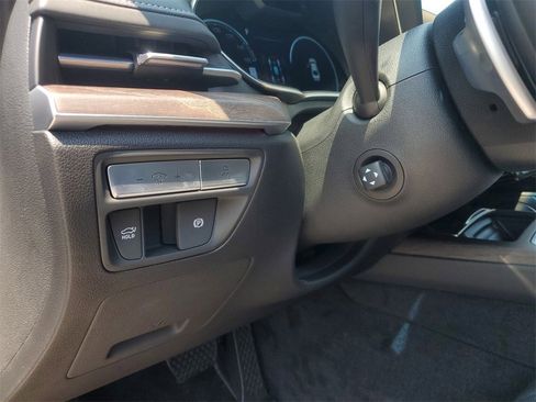 New 2023 Genesis G80 Base image 12