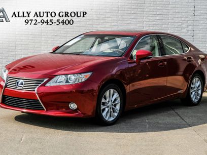 Used 2014 Lexus ES 300h w/ Luxury Package w/Bamboo Trim