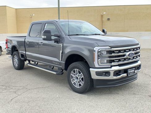 New 2026 Ford F250 Lariat w/ FX4 Off-Road Package AWD/4WD image 2
