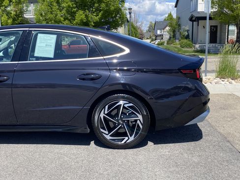Used 2024 Hyundai Sonata SEL w/ Convenience Package FWD image 4