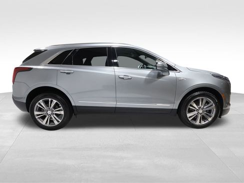Certified 2025 Cadillac XT5 Premium Luxury image 5
