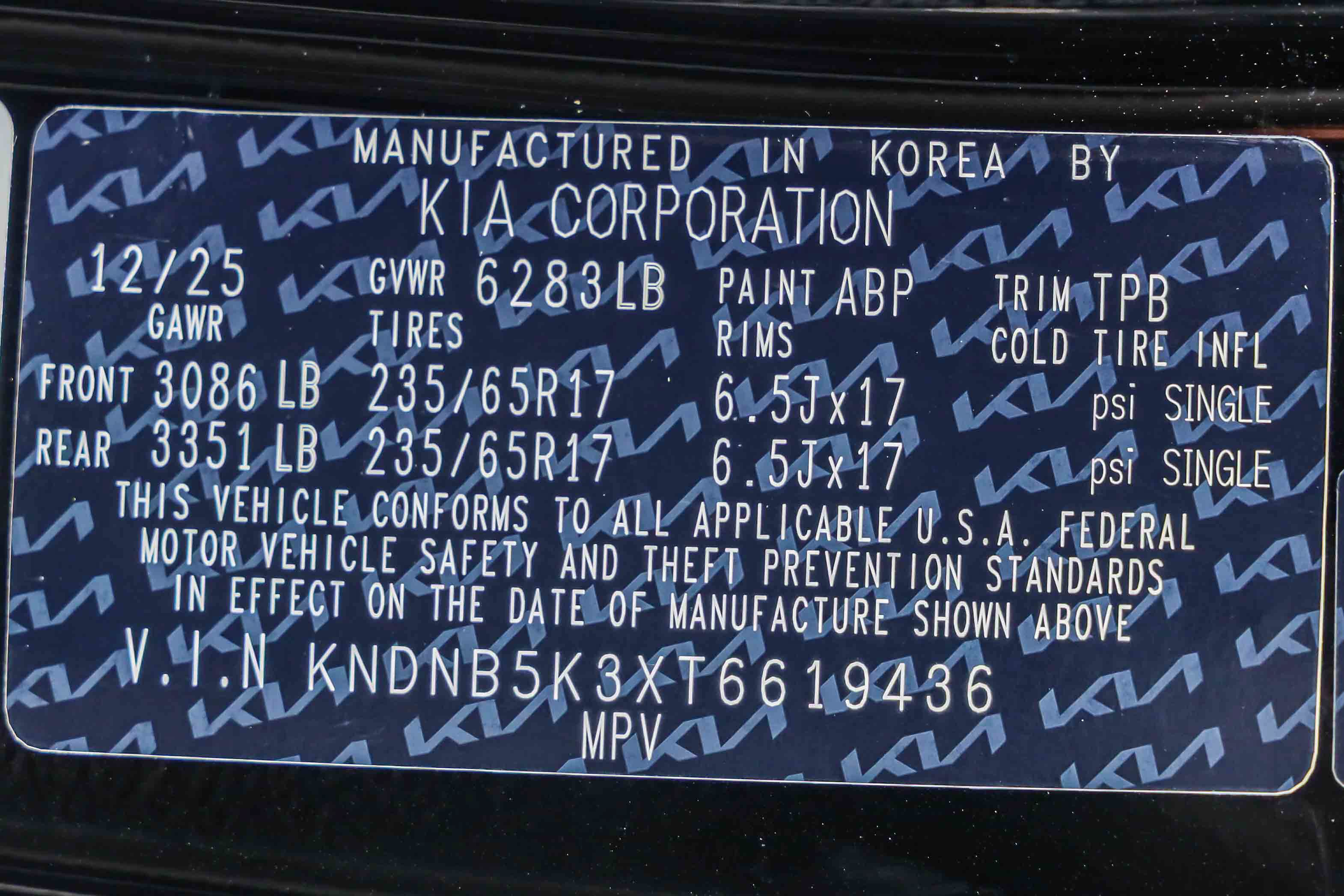 Used 2026 Kia Carnival FWD image 30