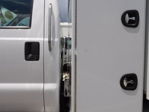 Used 2023 Ford F650 2WD Regular Cab Super Duty image 12