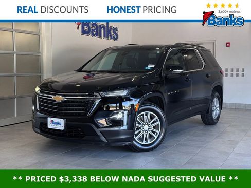 Certified 2023 Chevrolet Traverse LT w/ LPO, Floor Liner Package image 1