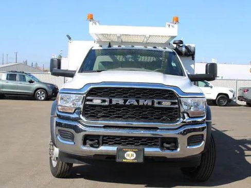 New 2022 RAM 5500 Tradesman image 2