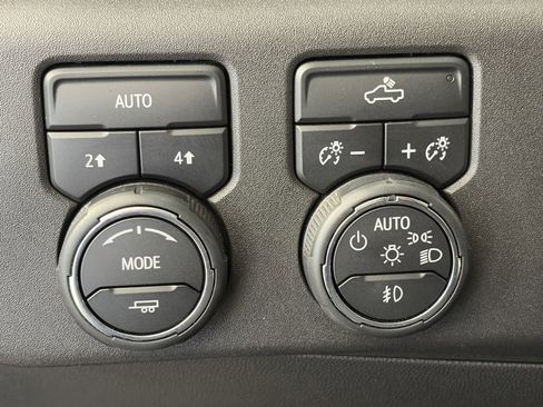 Used 2023 Chevrolet Silverado 1500 RST image 24