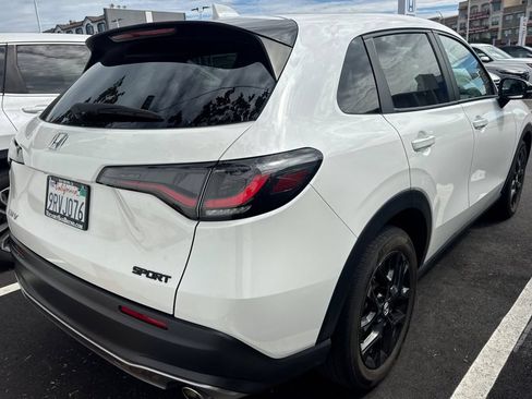 Used 2025 Honda HR-V Sport image 5