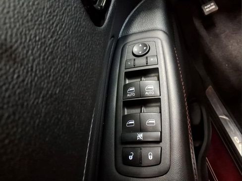 Used 2022 Dodge Durango R/T w/ Tow 'N Go Package AWD/4WD image 14