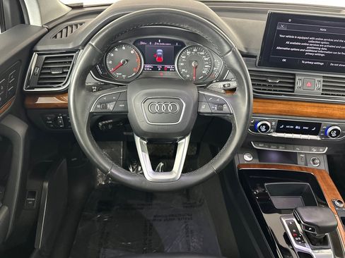 Used 2023 Audi Q5 2.0T Premium w/ Convenience Package AWD/4WD image 13