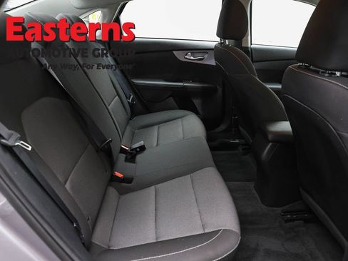 Used 2023 Kia Forte LXS w/ LXS Technology Package FWD image 23