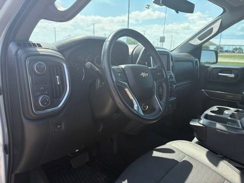Used 2022 Chevrolet Silverado 1500 LT RWD image 17