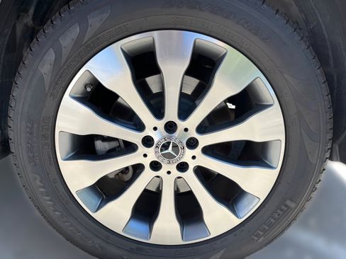 Used 2019 Mercedes-Benz GLS 450 4MATIC image 6