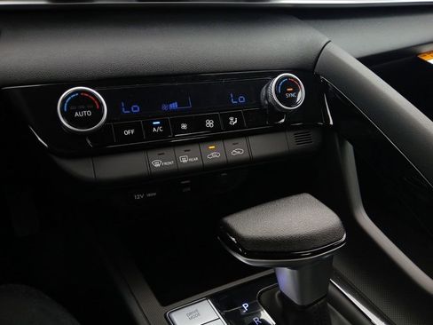 New 2026 Hyundai Elantra Hybrid FWD image 22