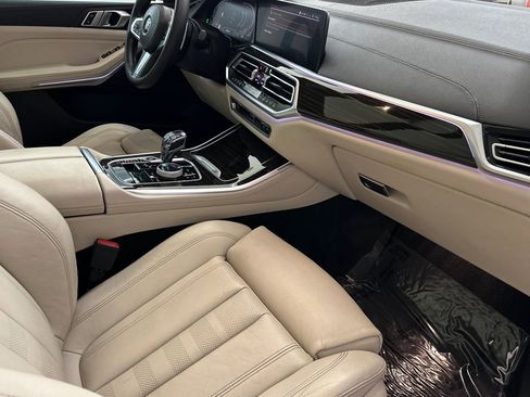 Used 2020 BMW X5 sDrive40i w/ M Sport Package image 32