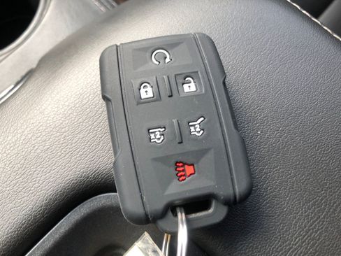 Used 2017 Chevrolet Tahoe LT image 32