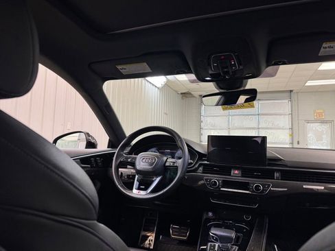 Used 2023 Audi S5 Premium Plus w/ Premium Plus Package AWD/4WD image 22