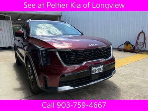Certified 2025 Kia Sorento S FWD image 4