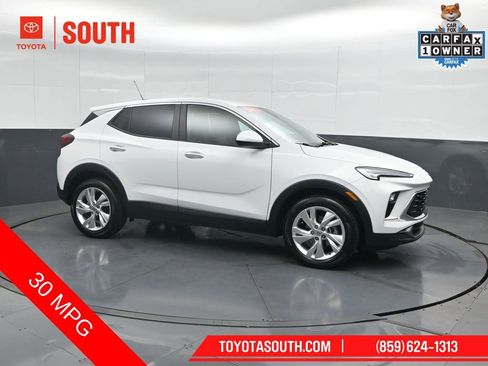 Used 2025 Buick Encore GX Preferred FWD image 1
