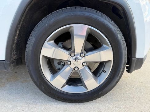 Used 2015 Jeep Grand Cherokee Limited AWD/4WD image 21
