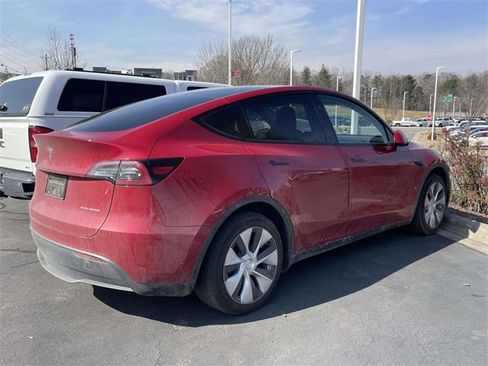 Used 2023 Tesla Model Y Long Range image 6