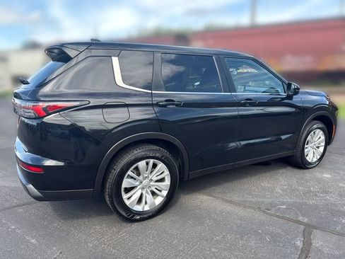 Used 2025 Mitsubishi Outlander ES AWD/4WD image 5