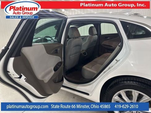 Used 2022 Chevrolet Malibu LT FWD image 27