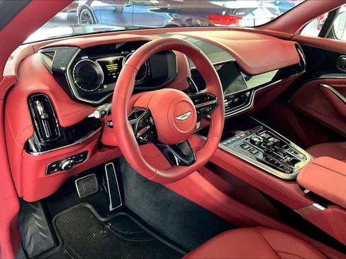 Used 2026 Aston Martin DBX 707 image 18