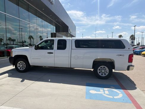 Used 2010 Chevrolet Silverado 1500 W/T AWD/4WD image 8