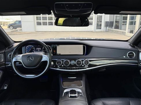 Used 2016 Mercedes-Benz S 550 Sedan image 12