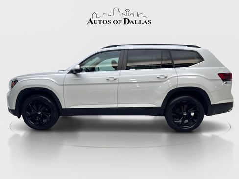 Used 2023 Volkswagen Atlas SE w/ Black Wheel Package FWD image 5