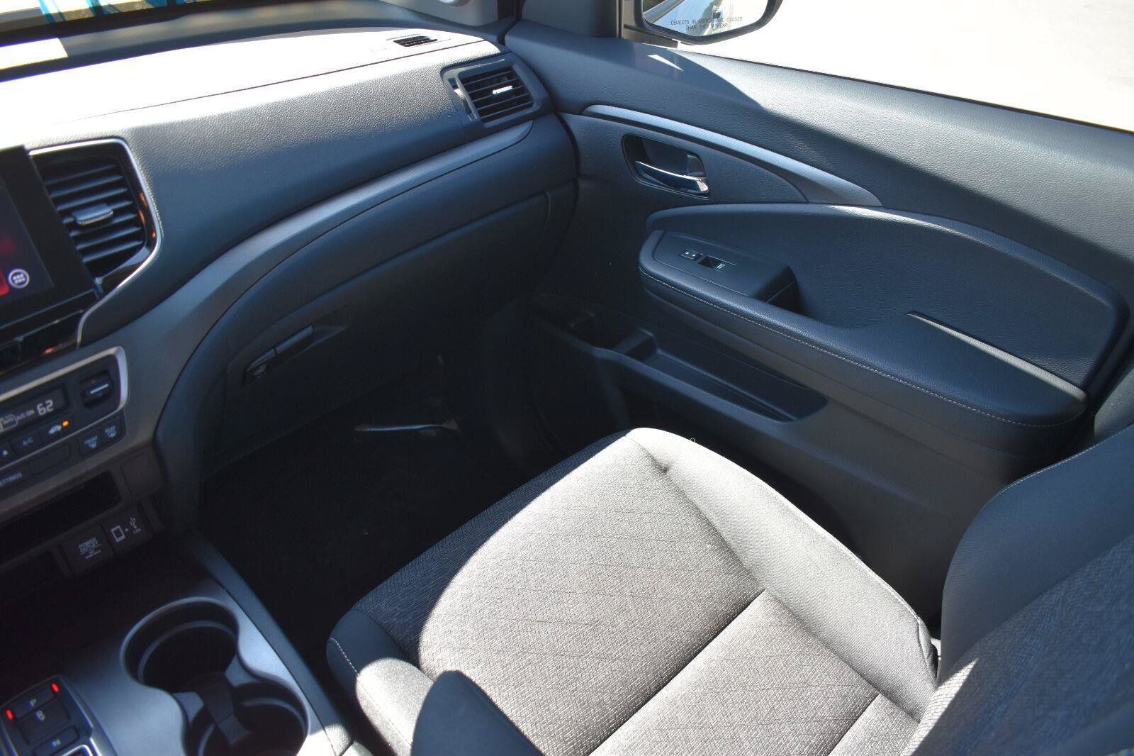 Used 2023 Honda Ridgeline Sport image 21