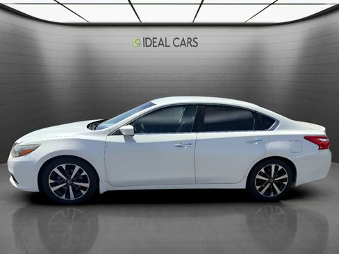Used 2016 Nissan Altima 2.5 SR FWD image 8