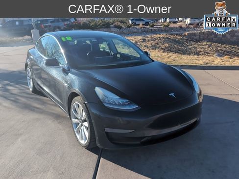 Used 2018 Tesla Model 3 Long Range image 2