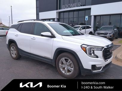 Used 2022 GMC Terrain SLE w/ Driver Convenience Package