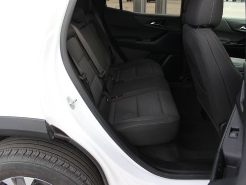 Used 2025 Chevrolet Equinox LT image 14