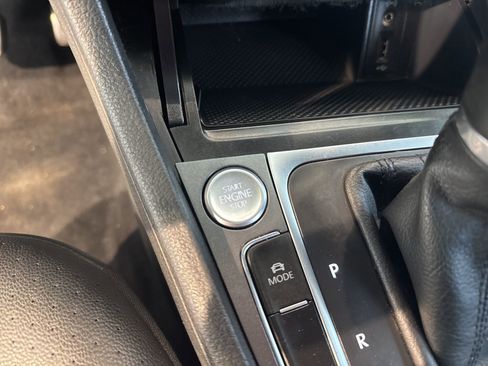 Used 2017 Volkswagen Golf Alltrack SE image 27