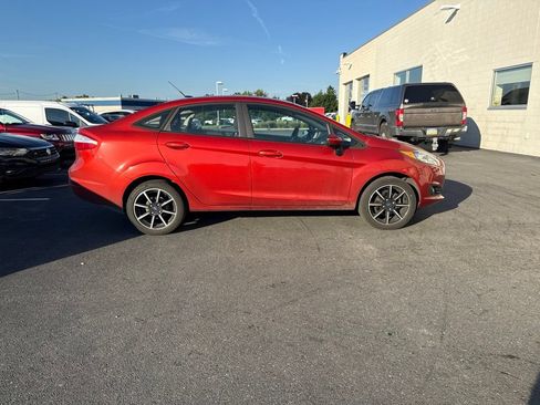 Used 2018 Ford Fiesta SE w/ Equipment Group 201A FWD image 6
