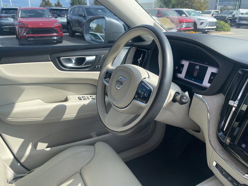 Used 2022 Volvo XC60 B6 Inscription w/ Advanced Package AWD/4WD image 29